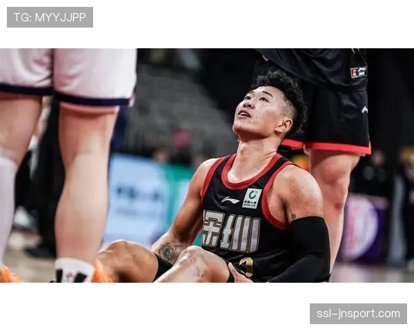 贺希宁从青训到MVP，深圳后卫的崛起之路